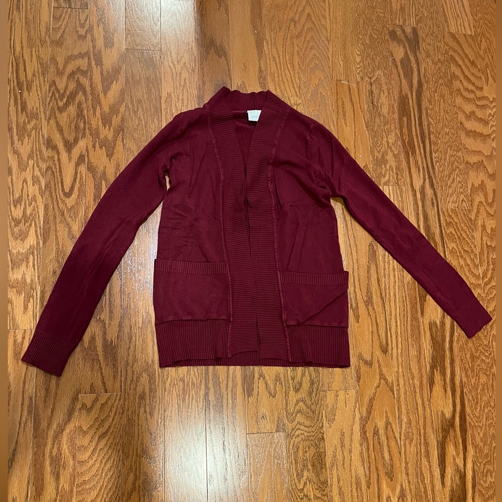 Magnolia boutique size small maroon cardigan